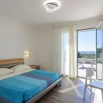 Lovely In בית נופש