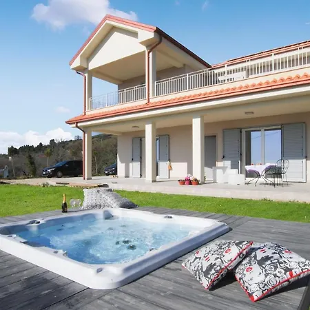 بيت للعطل Lovely In Appignano del Tronto