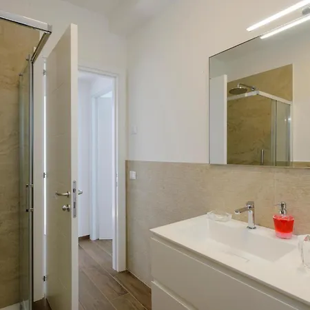 Lovely In Appignano del Tronto