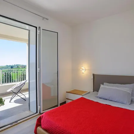 Lovely In Nyaraló *