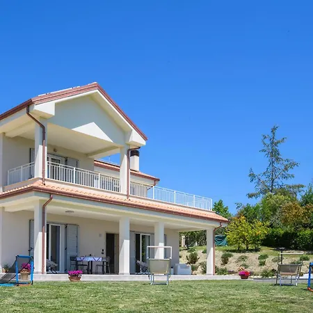 Lovely In Nyaraló Appignano del Tronto