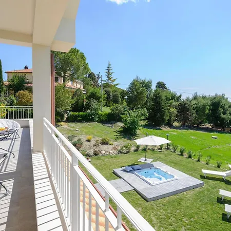 Lovely In Nyaraló Appignano del Tronto